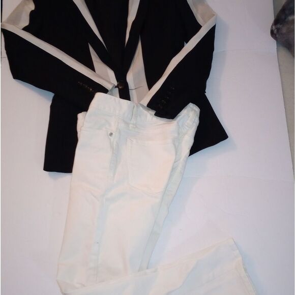 🆕👖GAP Real Straight Leg White Jeans - Picture 1 of 8
